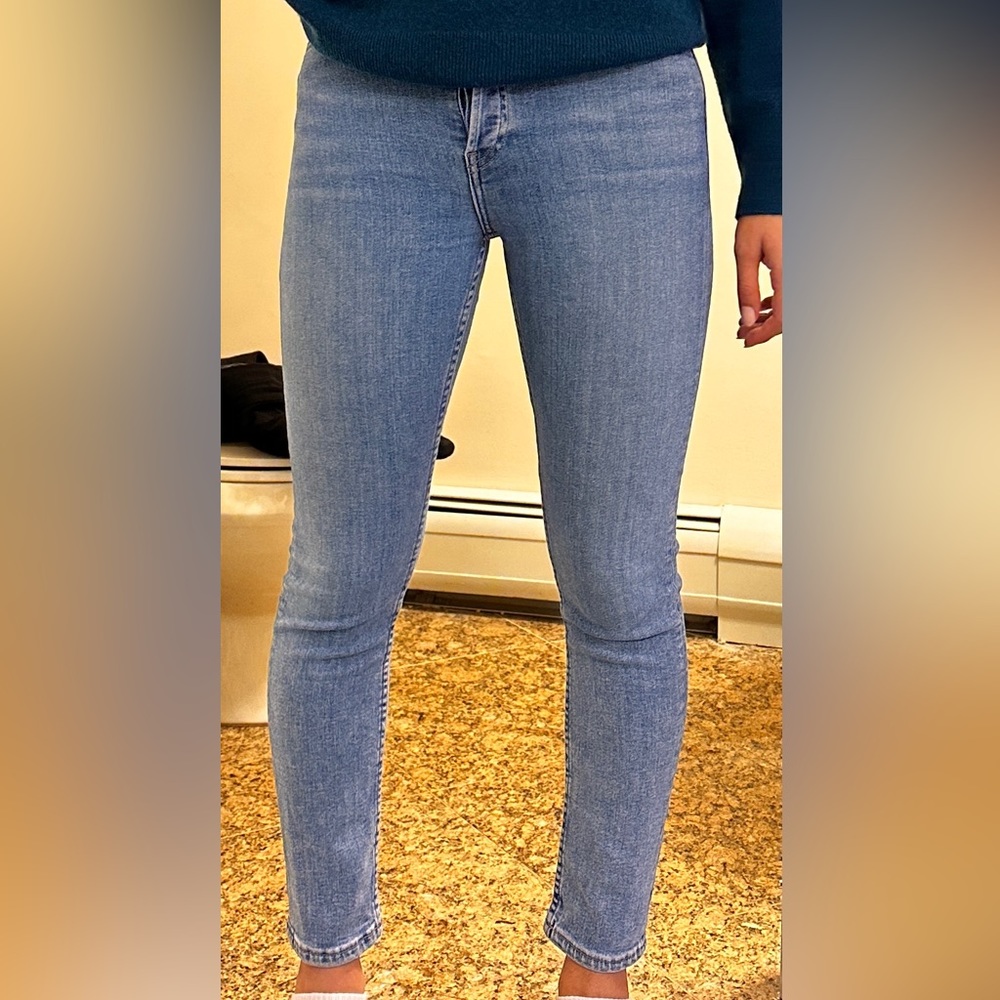 RE/DONE light wash skinny ankle crop jeans
